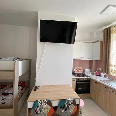 بيت ضيافة Amelia's House Shëngjin