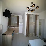Amelia's House Affittacamere Shëngjin